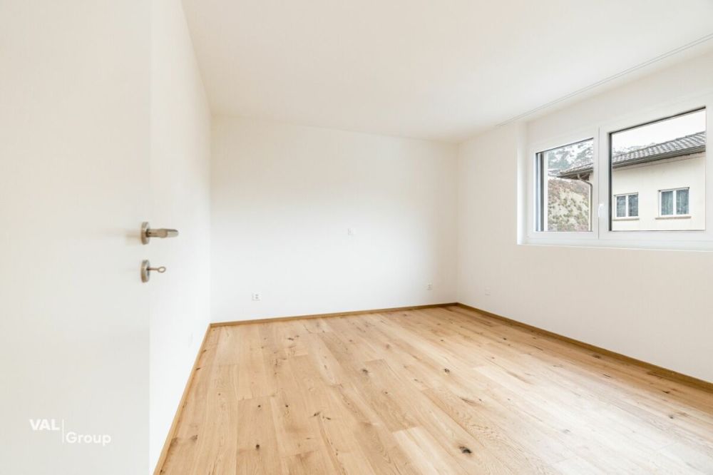 Moderne 4.5-Zimmer-Neubauwohnung in Susten - sonnig, hochwertig und mit Balkon - Bild 3