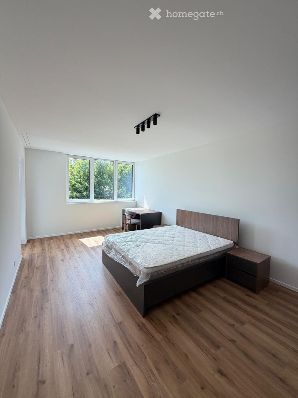 Moderne möblierte 5-Einzelzimmer-Wohnung im Neubau mit Terrasse & Lift - Bild 2