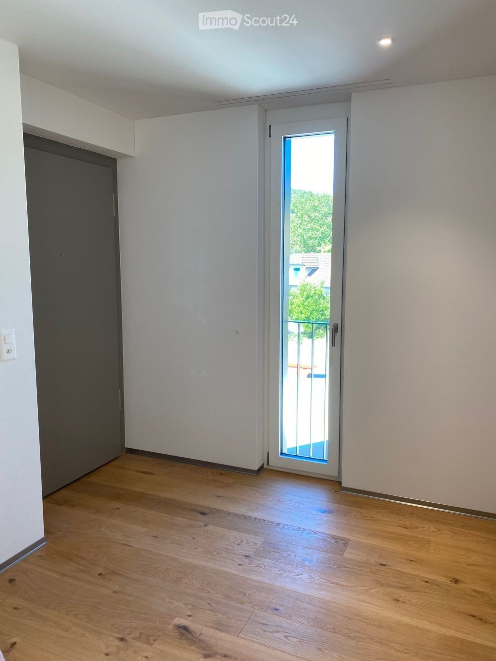 Erstvermietung: Topmoderne Wohnung im Eigentum Standard, Minergie effizient mit Solarstrom - Bild 10