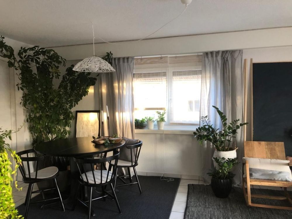 Sehr Grosse, helle und schöne Wohnung - zentral - Bild 3