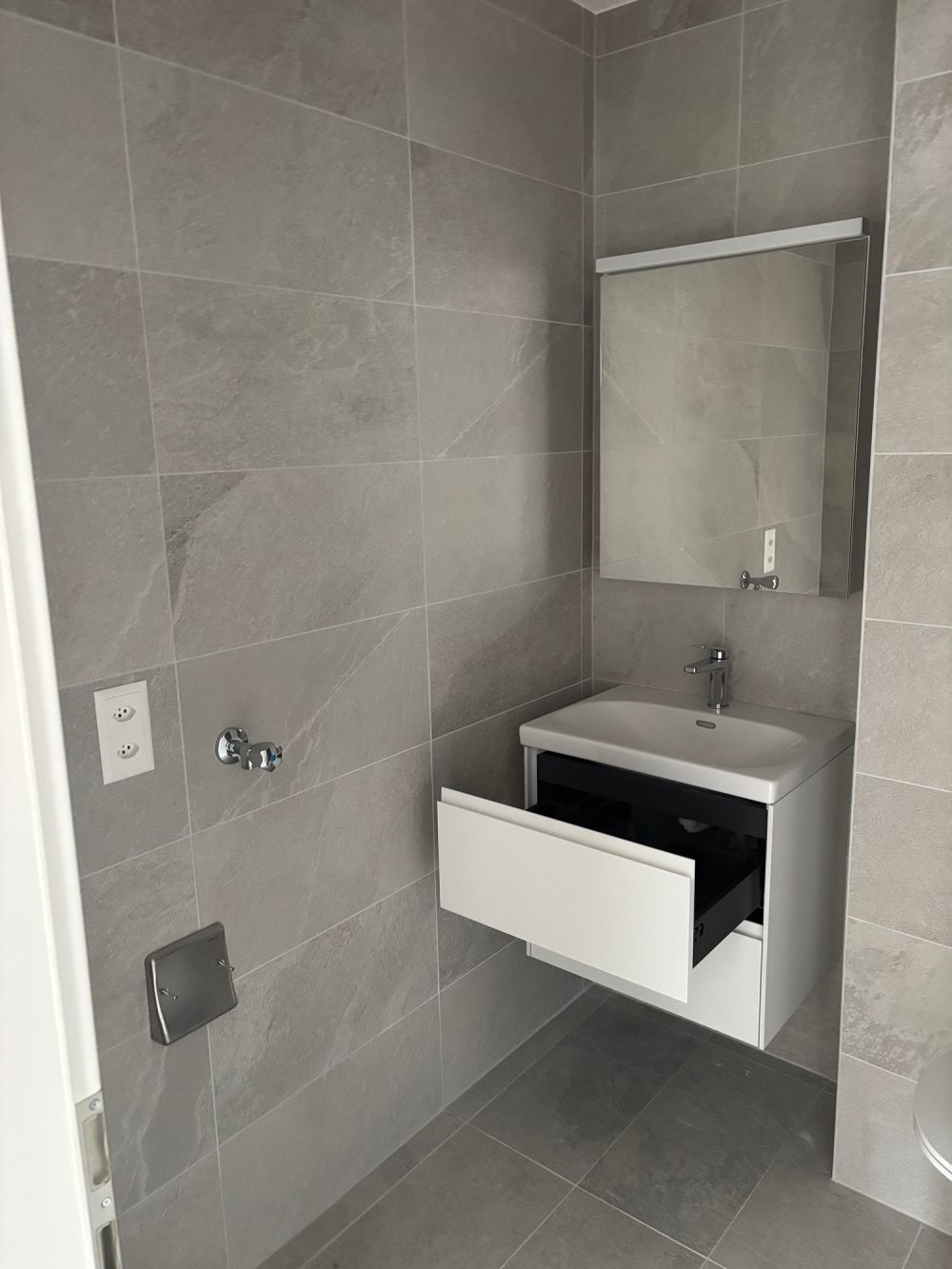 SUPERBES ET SPACIEUX 2.5P NEUFS - SITUATION IDÉALE À ARDON / MALOC-IMMO - Bild 11