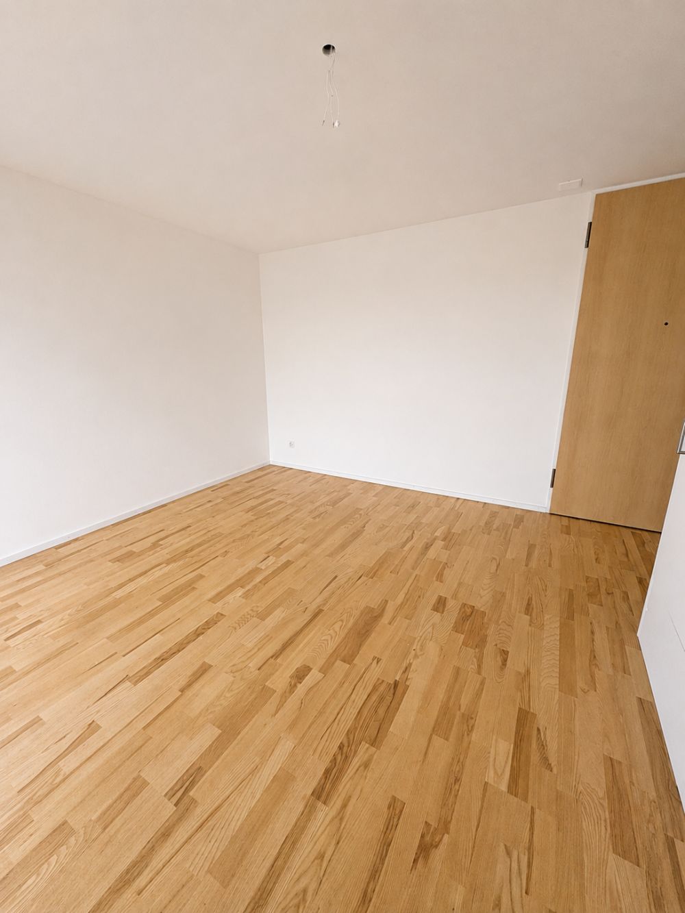 Modernes Studio im Neubau - Bild 7
