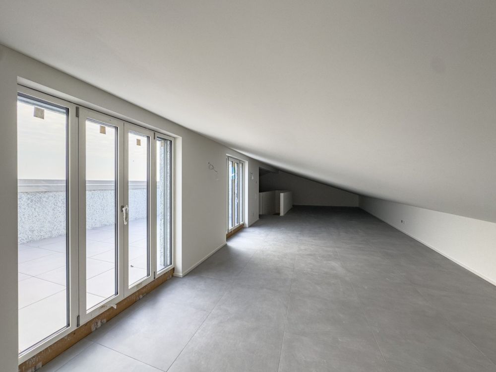 Ampio attico duplex 4.5 locali duplex a Besazio - Bild 7