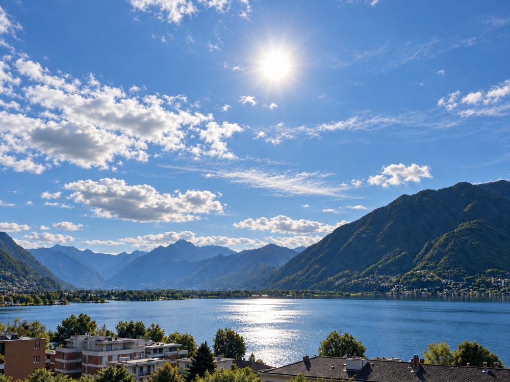 Esclusivi attici di nuova costruzione con grande terrazza e vista lago - Bild 4