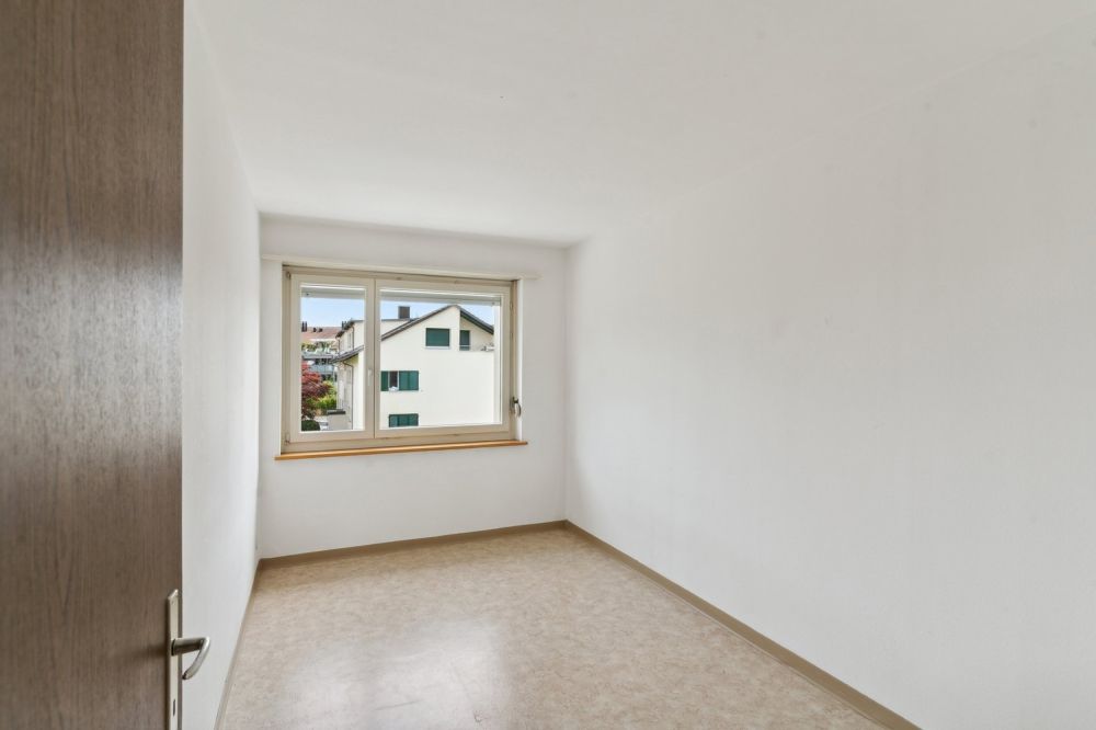 3.5-Zimmerwohnung zentral in Uster (befristet bis 30.06.2027) - Bild 3