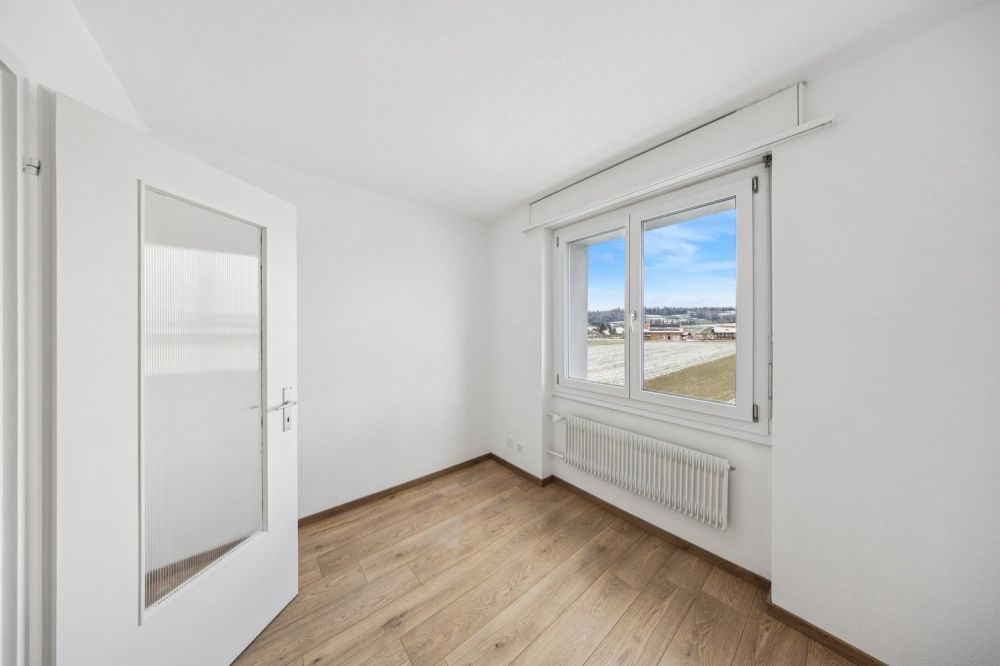 Totalsanierte, helle 5.5-Zimmer-Wohnung in Sumiswald - Bild 10