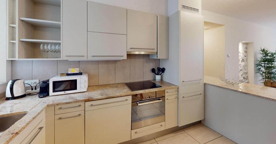 Elegant & Very Central 2 Bedroom Apartment with Stunning Brick Features - Appartement meublé 3.5 pièces - image - 7