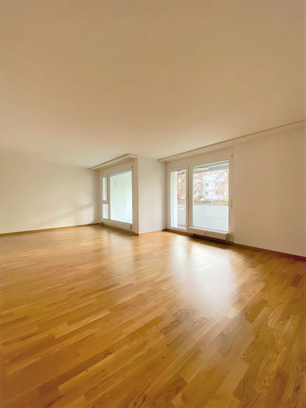 Frisch sanierte 5-Zimmerwohnung im Hochparterre mit Balkon - Bild 2