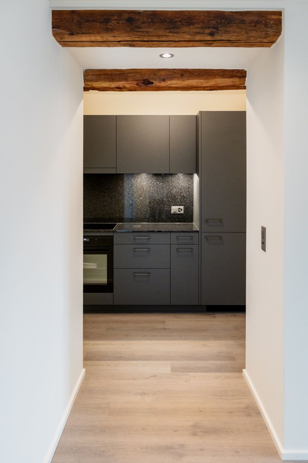 Moderne 2.5-Zimmer-Langzeit-Ferienwohnungen im Dorfkern von Näfels - Bild 4