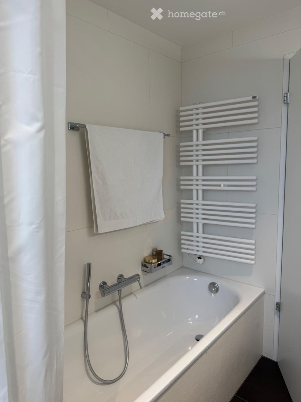 Wunderschöne sonnige Wohnung mit traumhafter Aussicht - Bild 8