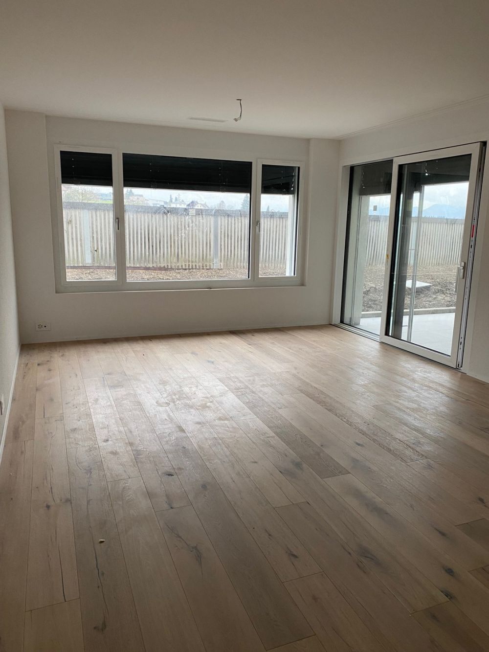 Erstvermietung moderne 2.5 Zimmer Parterrewohnung mit Sitzplatz, Minergie P - Bild 3