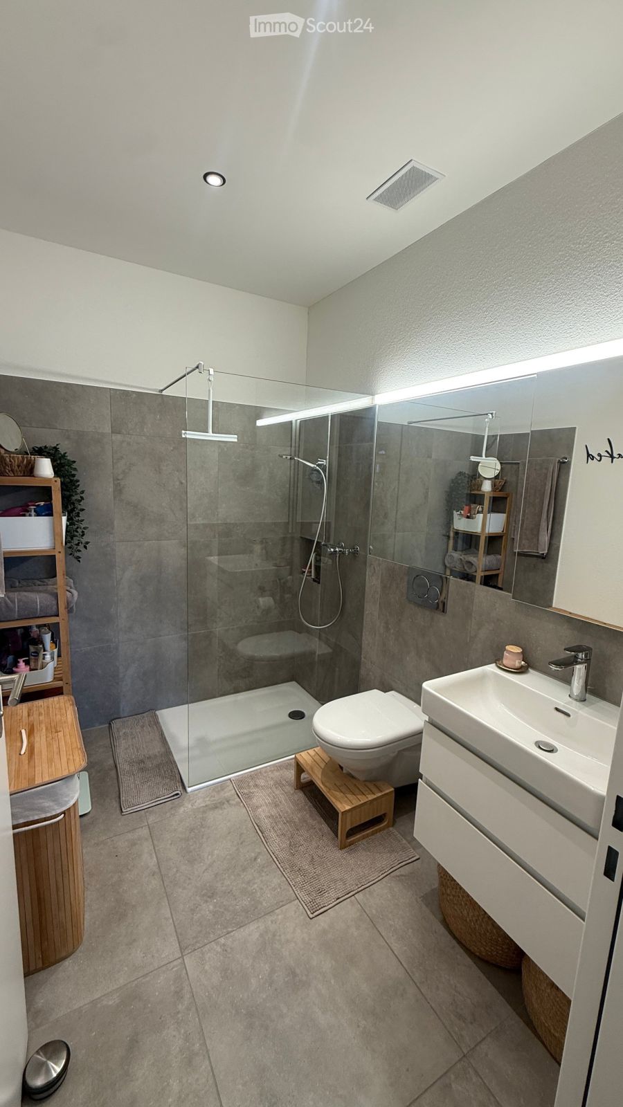 Helle moderne 2.5-Zimmerwohnung mit Loggia in Siebnen – Nachmieter gesucht - Bild 4