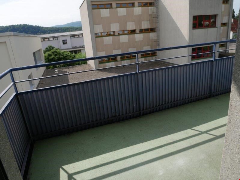 Erstbezug: Renovierte 3.5-Zimmer-Wohnung mit Balkon in Trimbach - Bild 9