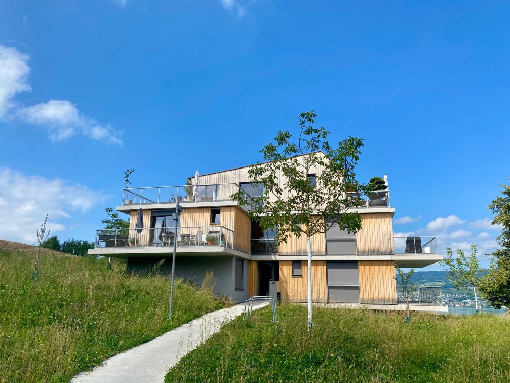 Seesicht mit 4.5-Zimmerwohnung - Bild 1