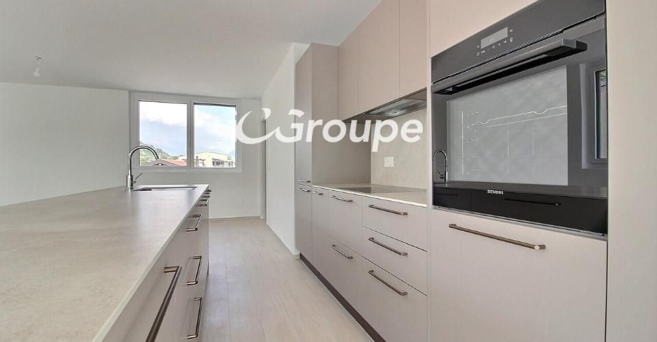 Splendide attique 4.5 pièces à louer à Uvrier - Appartement 4.5 pièces - image - 2