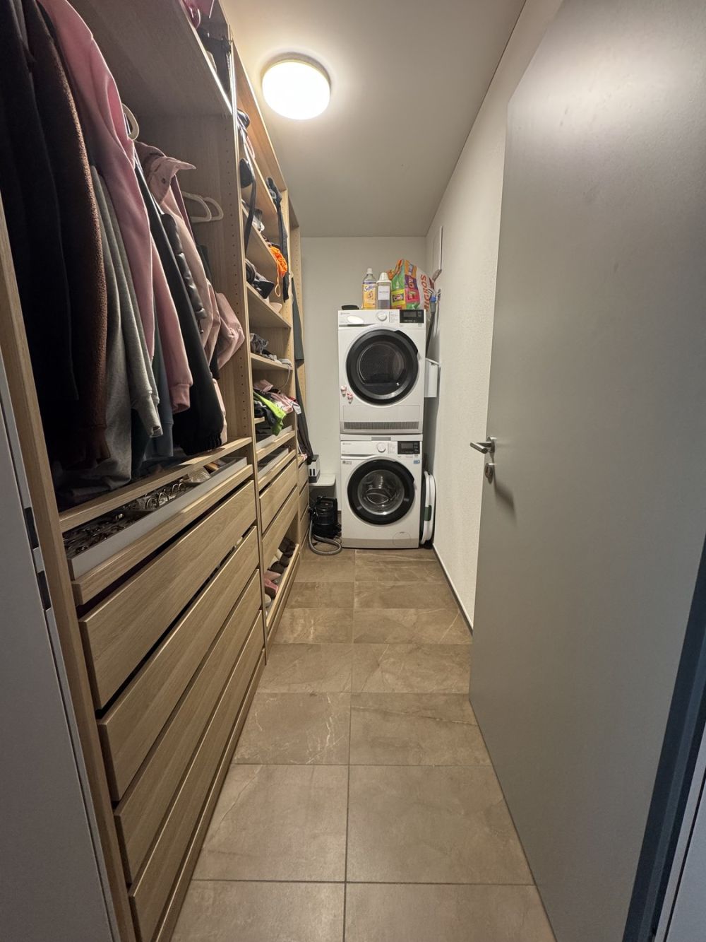 Nachmieter gesucht: Grosszügige 2.5 Zimmerwohnung in Altstätten SG - Bild 1