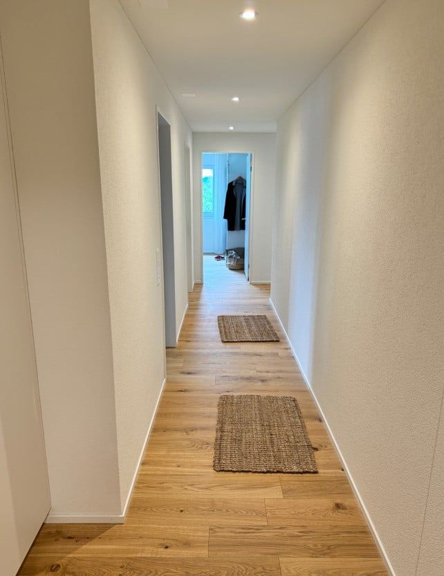 Moderne Familie-Wohnung - Korridor