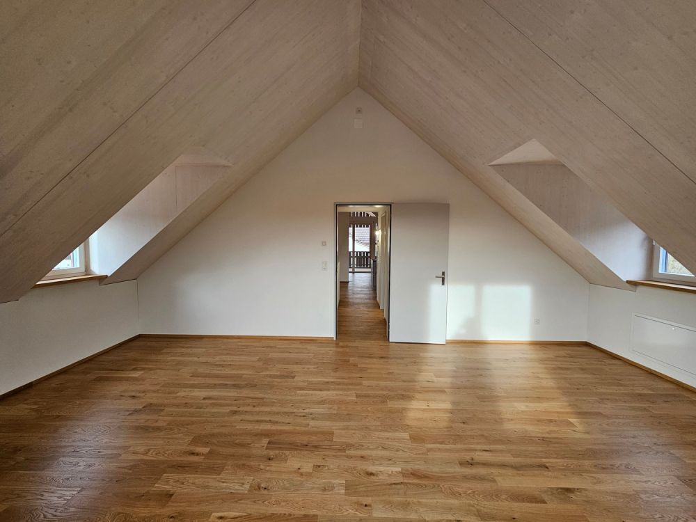 Erstvermietung - moderne 2.5-Zimmer Dachwohnung mit Laubenbalkon in Sissach - Bild 11