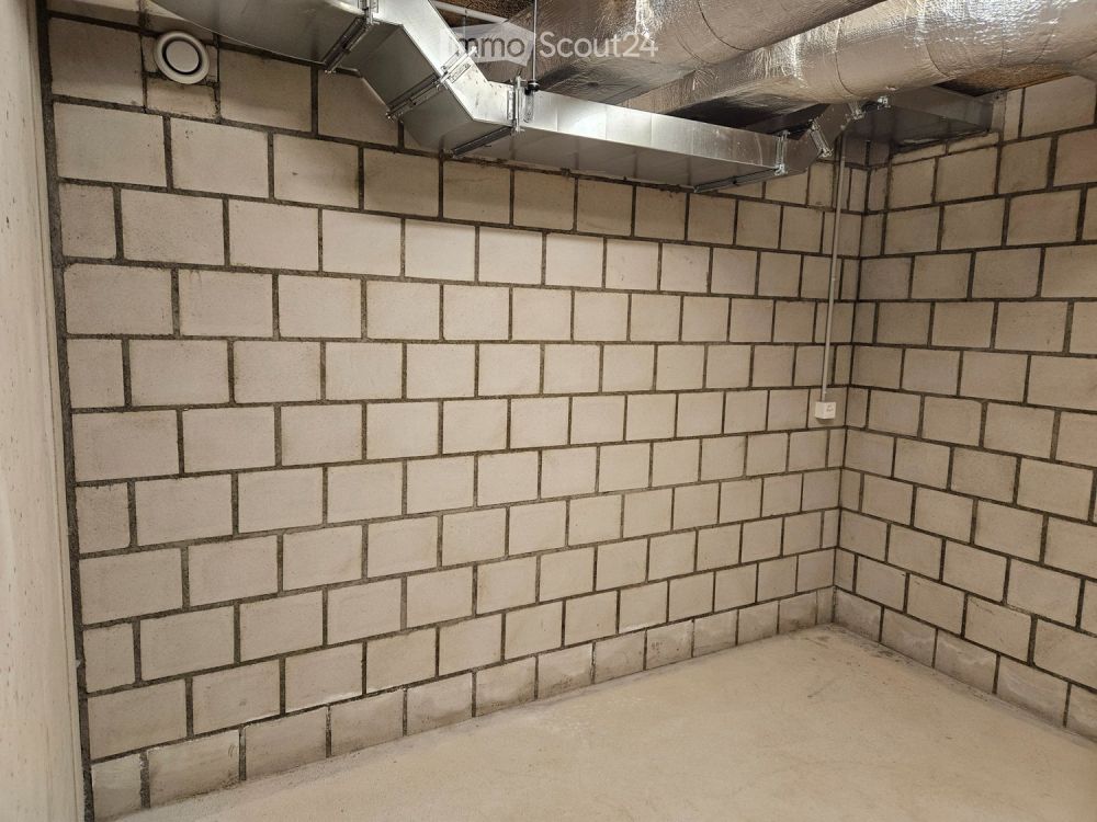 Neuer, abgeschlossener Kellerraum / Lagerraum 9,2 m² in Visp - Bild 4
