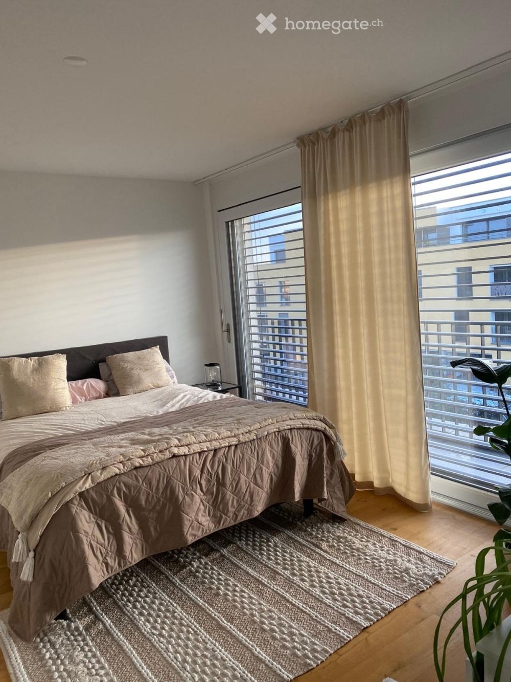 Attique à Estavayer-le-Lac - Bild 5