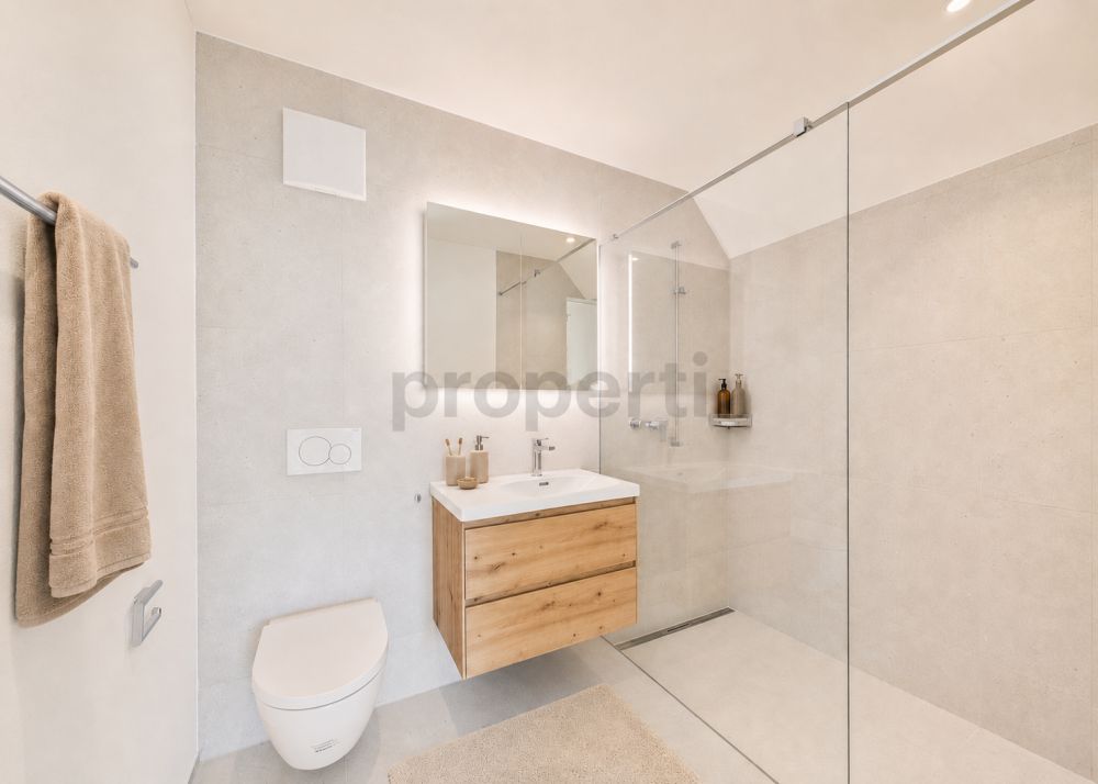 Erstbezug: Exklusive 4.5-Zimmer-Galeriewohnung mit beeindruckender Raumhöhe - Image 8