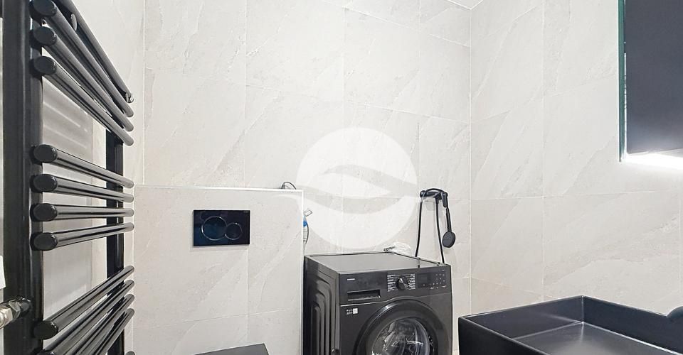 Très joli 2 pièces, piscine intérieure dans l'immeuble - Appartement 2 pièces - image - 5