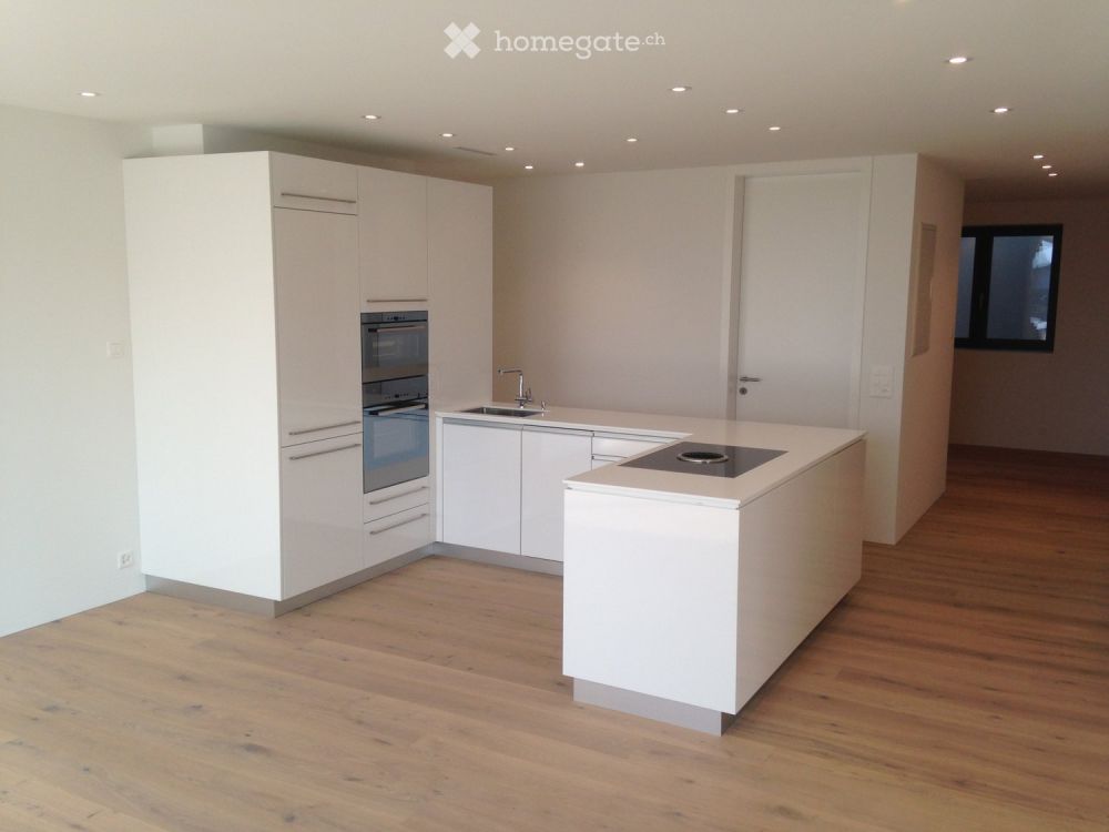 Charmante 2.5-Zimmer-Wohnung an der Alten Landstrasse in Küsnacht ZH - Bild 1