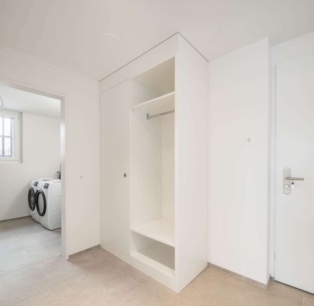 Hochwertige Neubauwohnungen im Herzen von Dachsen - Eingangsbereich + Badezimmer mit WM/Tumbler