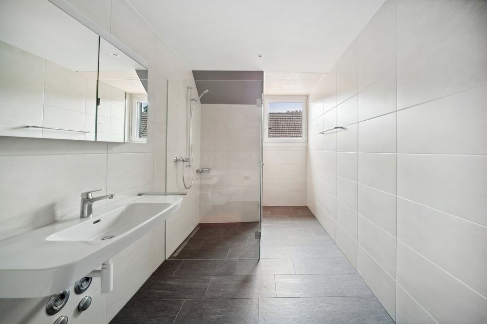 Moderne 4.5-Zimmer-Maisonette-Wohnung - Bild 8