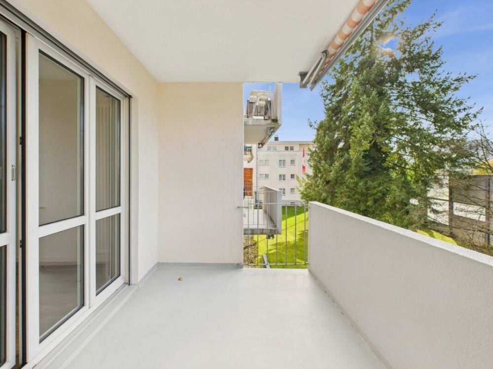 Erstbezug nach Totalsanierung: Stilvolle 4.5-Zimmer-Wohnung mit Top-Anbindung - Bild 11