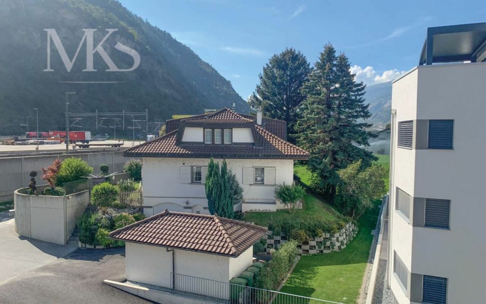 Grosszügige 3.5 Zimmer Neubau Wohnung in Visp (89 m2) - Der Neubau Mileija liegt im aufstrebenden Quartier Visp West in kurzer Gehdistanz zu Bahnhof und Lonza Areal.
