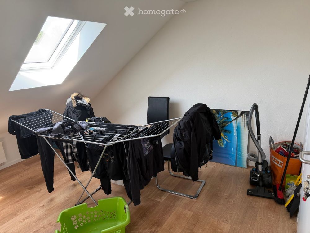 Schöne Dachwohnung in Winterthur/Seuzach für Besichtigung bei mir melden - Bild 4