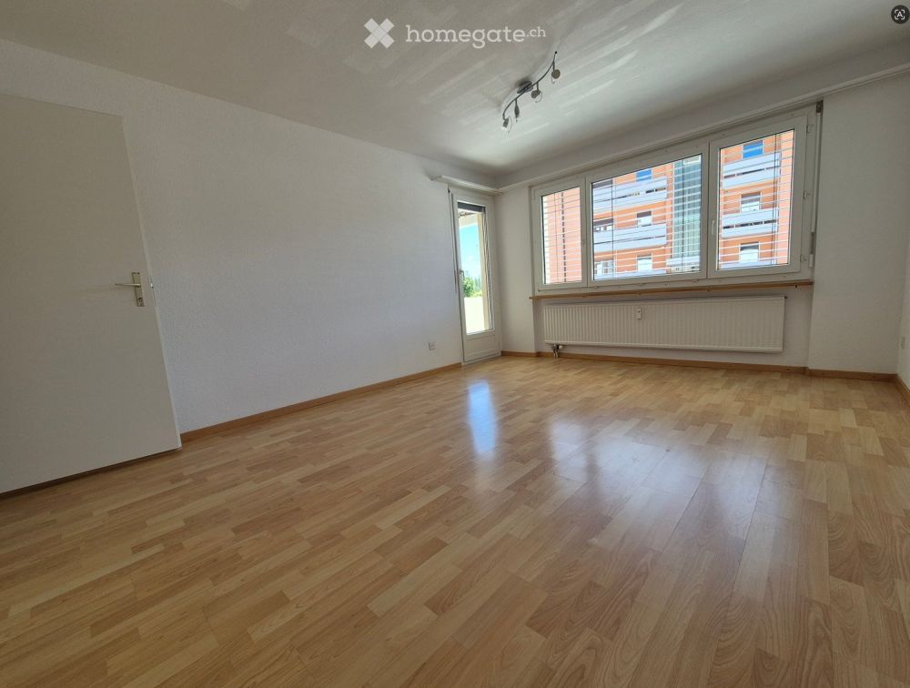 Renovierte Hochparterrewohnung mit viel Tageslicht - Bild 2