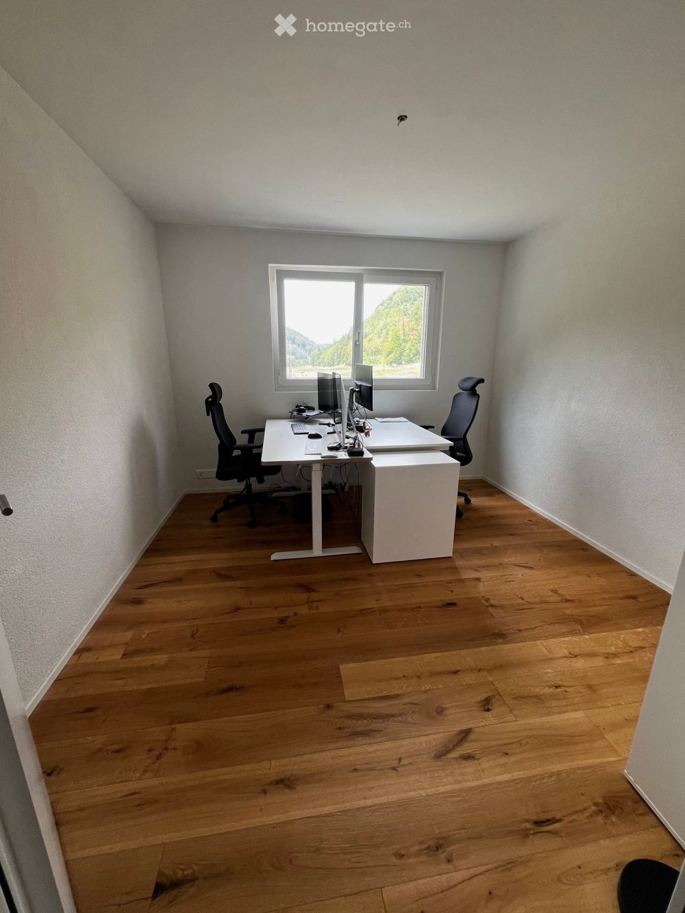 Moderne 4.5-Zimmer-Neubauwohnung mit Balkon und schöner Aussicht in Wölflinswil - Bild 3