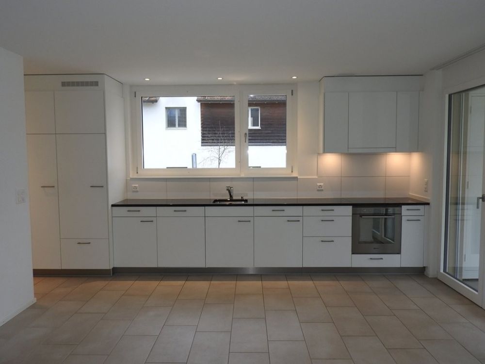 Moderne 3.5-Zimmer-Neubauwohnung an zentraler Lage - Küche