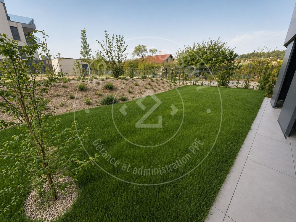 Beau 2.5pces au Rez-de-chaussée avec jardin - Bild 6