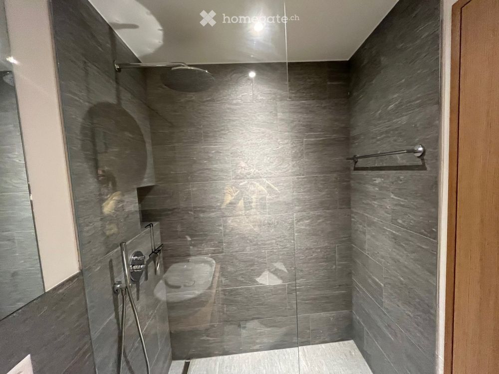Neue helle Wohnung in Trin Mulin - Bild 5