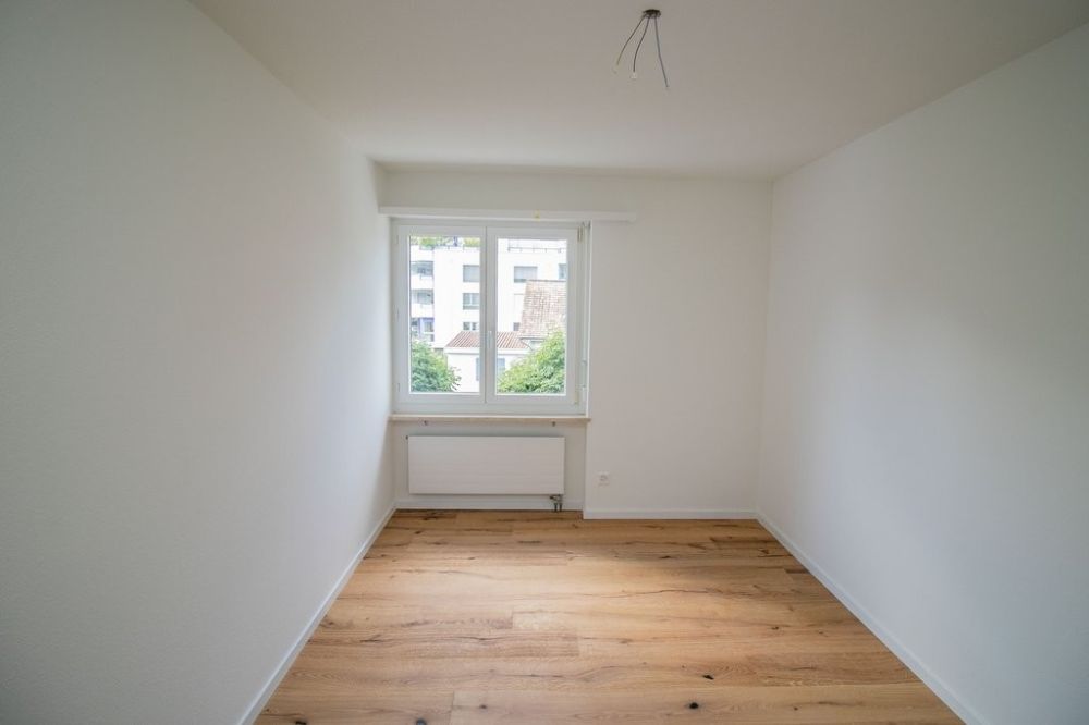 Erstbezug nach Sanierung: Familienwohnung im Zentrum von Oberuzwil - Zimmer