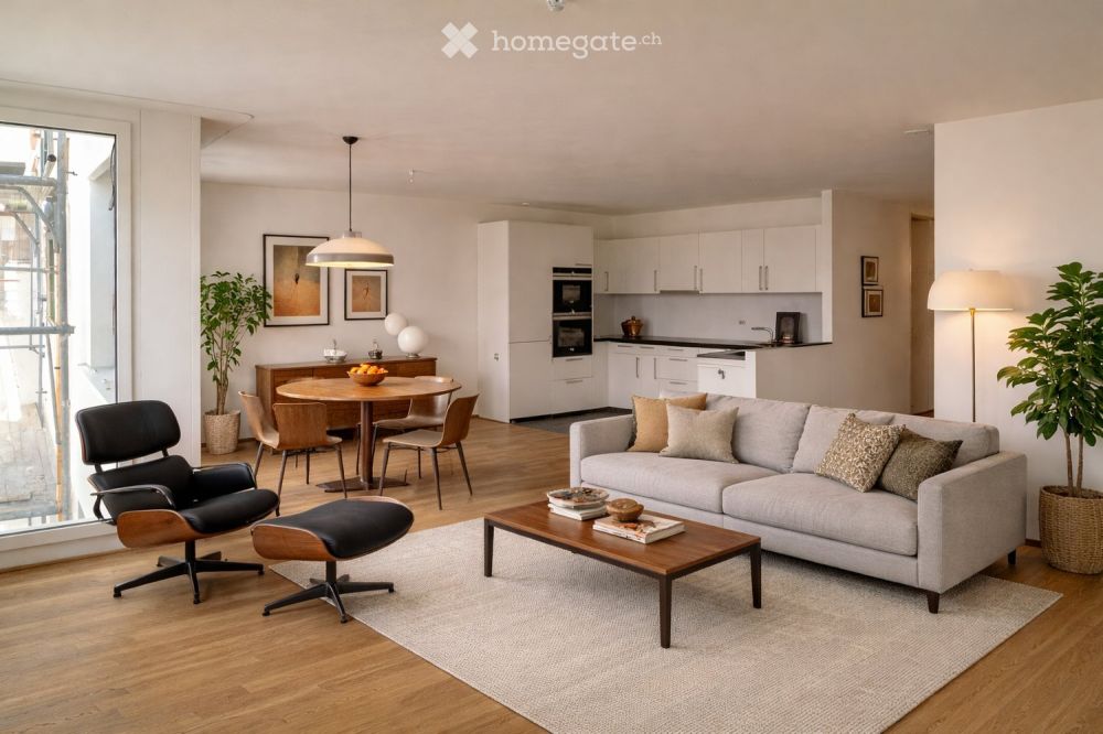 Moderne und zentrumsnahe Wohnung mit Balkon und Aussicht - Bild 1