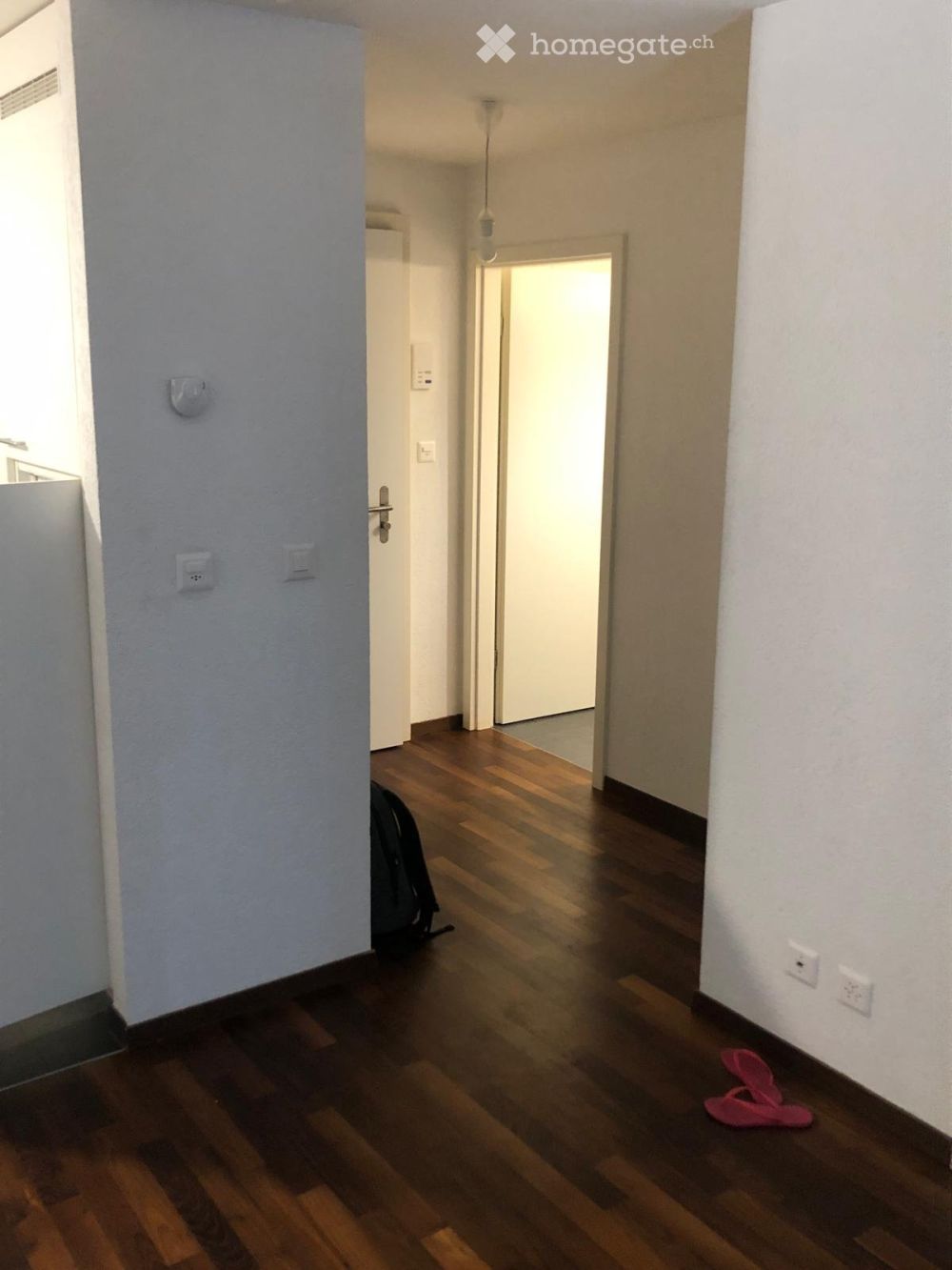 Appartement rénové de 2,5 pièces à 5 minutes à pied de l"arrêt de métro Riponne - Bild 4