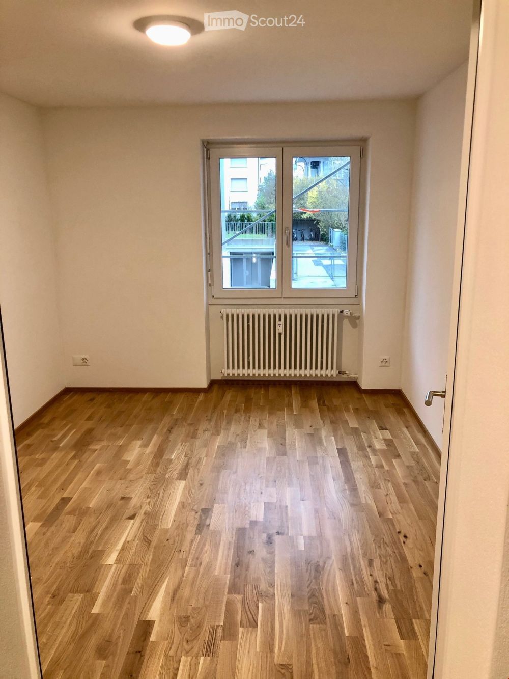 Ruhige, neuwertige, grosse 2.5 Zimmer Wohnung in kleinem MFH (11 Parteien) in Allschwil - Bild 6