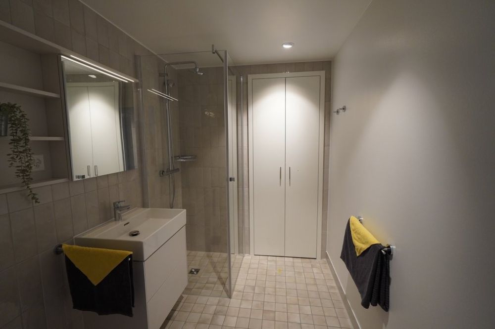 Ih neues Zuhause nahe Bahnhof Muttenz und FHNW - Badezimmer