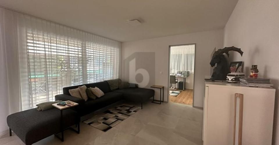 GROSSZÜGIG, MODERN UND FAMILIENFREUNDLICH - Appartement 5.5 pièces - image - 4