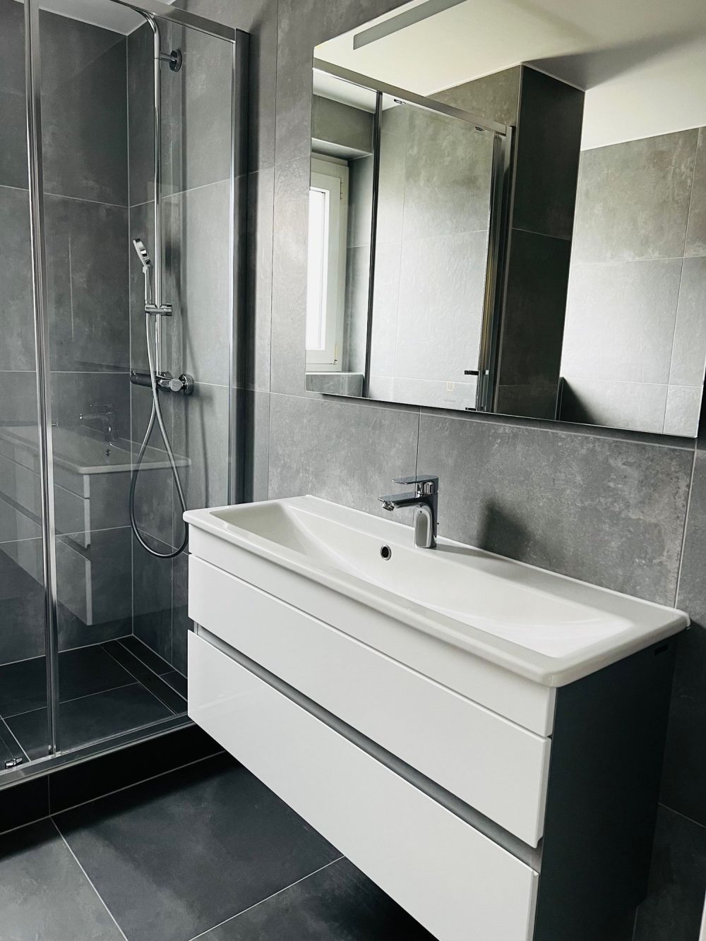 Grand appartement 3.5 pièces avec balcon 10m2, place de parc - Bild 6