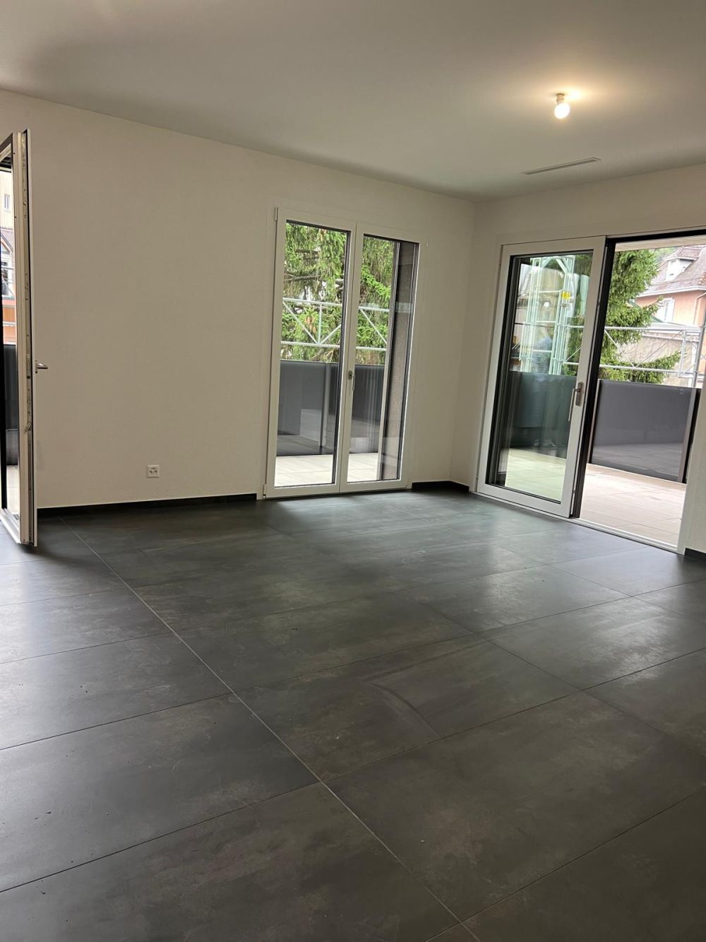 Appartement neuf à louer de 2.5 pces avec balcon à Martigny - Bild 4