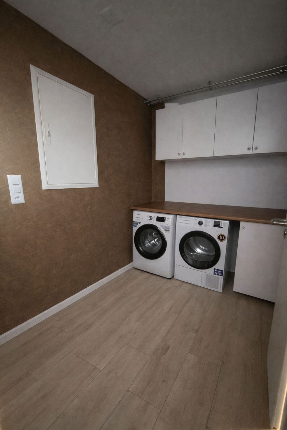 Moderne 3-Zimmer-Maisonette-Wohnung in Feldmeilen mit Balkon und Garten - Bild 7