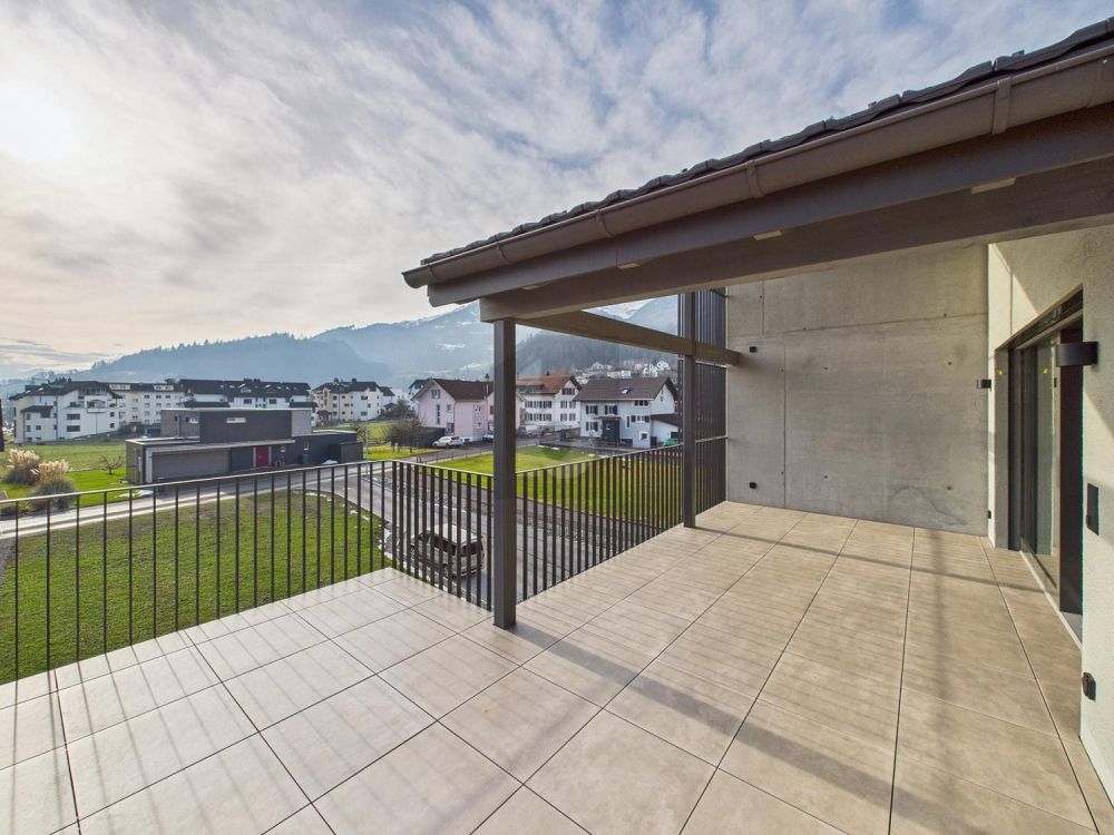 ERSTBEZUG: MODERN MIT WEITBLICK - Bild 2