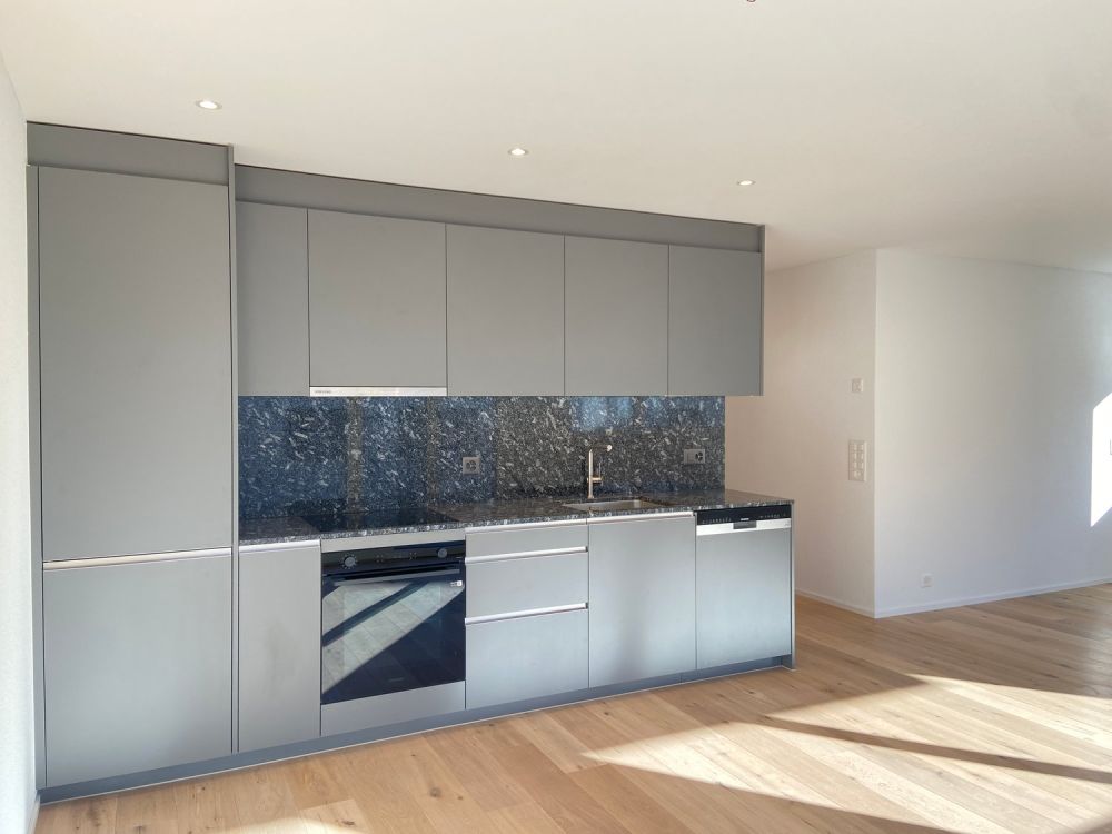 Neubau - Moderne 3.5-Zimmer-Wohnung mit Balkon in Näfels - Bild 13