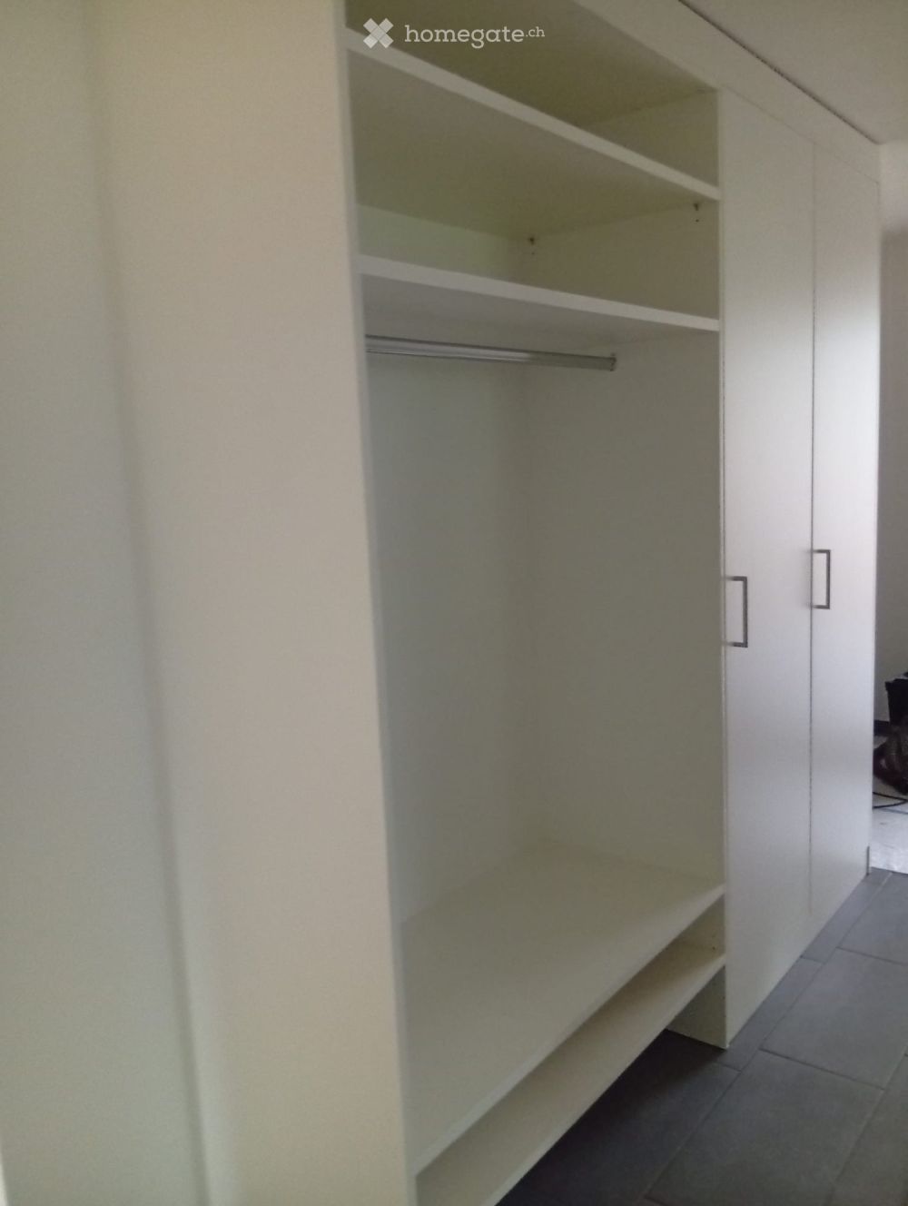 Grosszügige und moderne 4.5-Zimmerwohnung im Erdgeschoss mit Gartensitzplatz - Bild 8