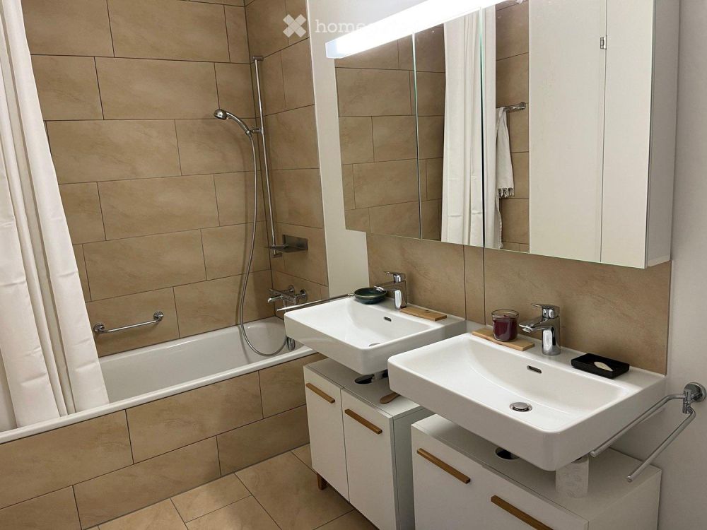 Wunderschön möblierte 2.5-Zimmer-Wohnung mit 100m2 Terrasse - Bild 8